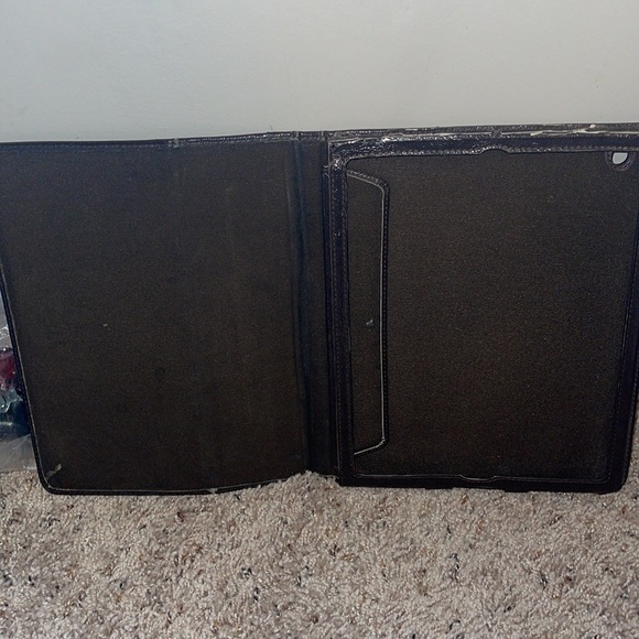 Coach ipad case size 10 x 7.5 - Picture 5 of 5